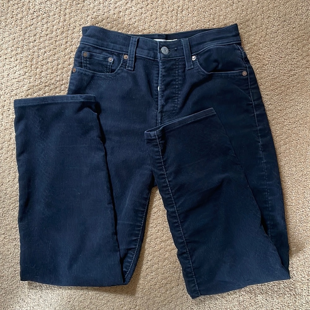 Levi’s Wedgie fit straight corduroy pants